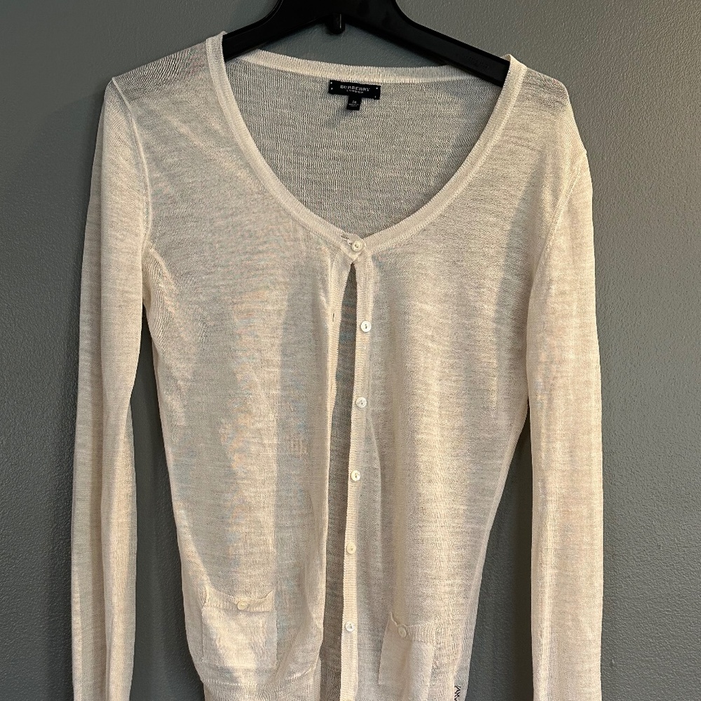 *GENTLY WORN* Vintage Y2K Women's Size M Burberry Bamboo Knit Cardigan